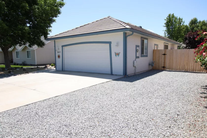 1017 Rose Bud, Yerington, Nevada 89447, 3 Bedrooms Bedrooms, ,2 BathroomsBathrooms,Residential,Residential,Rose Bud,250050458