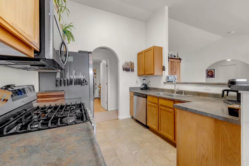 1641 Meadows, Fernley, Nevada 89408, 3 Bedrooms Bedrooms, ,2 BathroomsBathrooms,Residential,Residential,Meadows,250050459