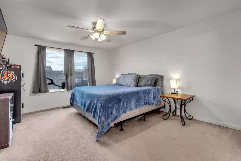 1641 Meadows, Fernley, Nevada 89408, 3 Bedrooms Bedrooms, ,2 BathroomsBathrooms,Residential,Residential,Meadows,250050459