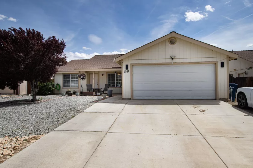 1641 Meadows, Fernley, Nevada 89408, 3 Bedrooms Bedrooms, ,2 BathroomsBathrooms,Residential,Residential,Meadows,250050459