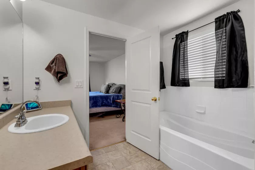 1641 Meadows, Fernley, Nevada 89408, 3 Bedrooms Bedrooms, ,2 BathroomsBathrooms,Residential,Residential,Meadows,250050459
