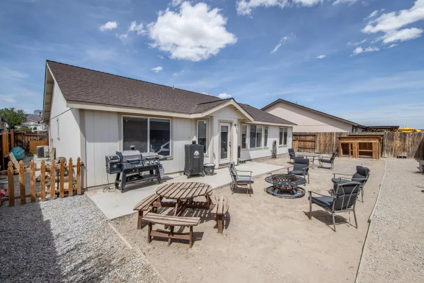 1641 Meadows, Fernley, Nevada 89408, 3 Bedrooms Bedrooms, ,2 BathroomsBathrooms,Residential,Residential,Meadows,250050459