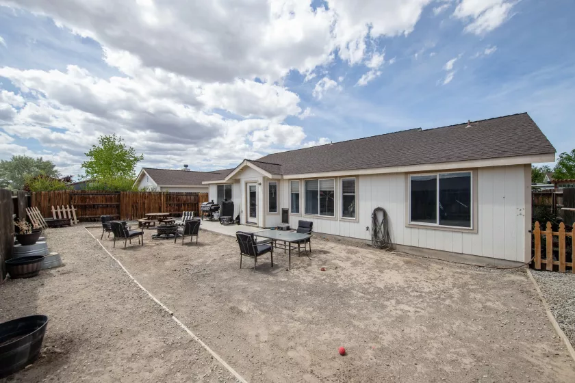 1641 Meadows, Fernley, Nevada 89408, 3 Bedrooms Bedrooms, ,2 BathroomsBathrooms,Residential,Residential,Meadows,250050459