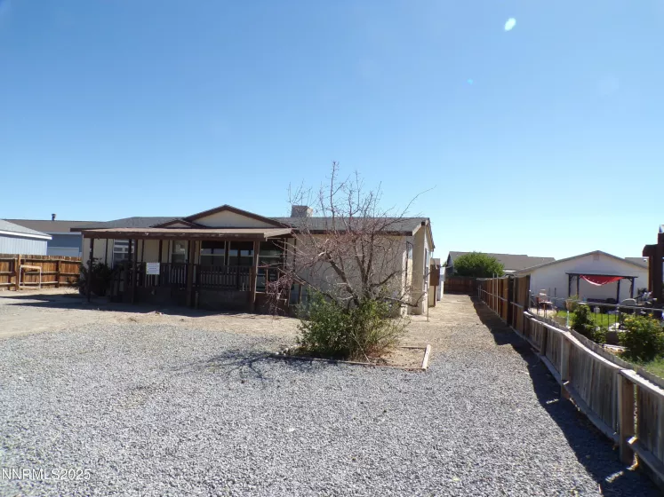 863 Jennys, Fernley, Nevada 89408, 3 Bedrooms Bedrooms, ,2 BathroomsBathrooms,Residential,Residential,Jennys,250050462