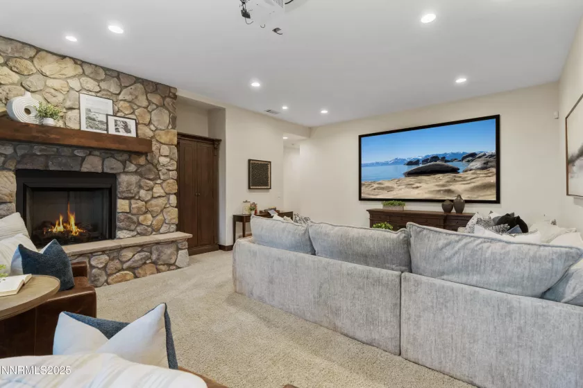 235 Timbercreek, Reno, Nevada 89511, 4 Bedrooms Bedrooms, ,4 BathroomsBathrooms,Residential,Residential,Timbercreek,250050468