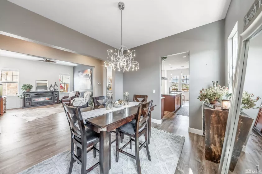 2020 Heavenly View, Reno, Nevada 89523, 5 Bedrooms Bedrooms, ,4 BathroomsBathrooms,Residential,Residential,Heavenly View,250005334
