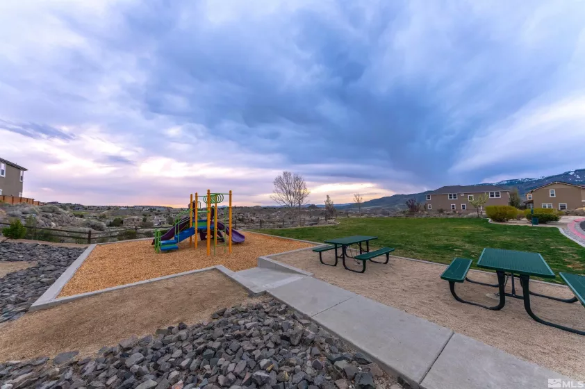 2020 Heavenly View, Reno, Nevada 89523, 5 Bedrooms Bedrooms, ,4 BathroomsBathrooms,Residential,Residential,Heavenly View,250005334