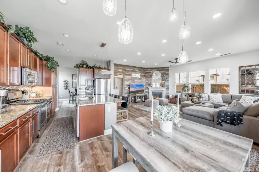 2020 Heavenly View, Reno, Nevada 89523, 5 Bedrooms Bedrooms, ,4 BathroomsBathrooms,Residential,Residential,Heavenly View,250005334