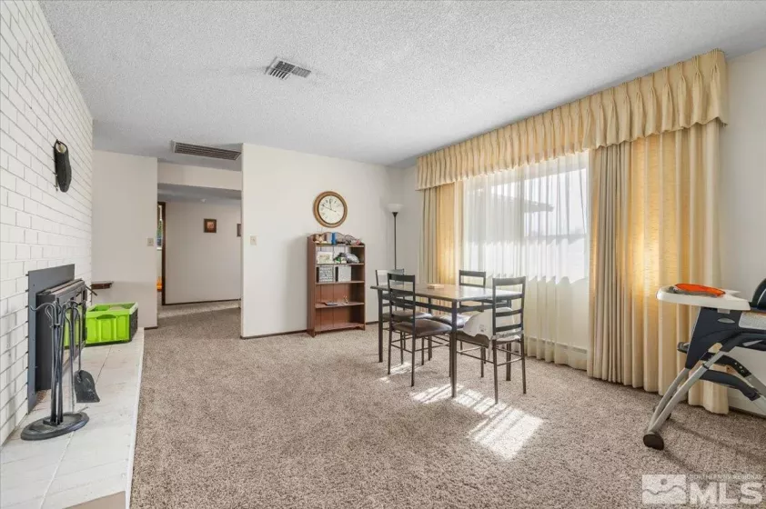 700 Ivy, Carson City, Nevada 89703, 3 Bedrooms Bedrooms, ,3 BathroomsBathrooms,Residential,Residential,Ivy,240014586
