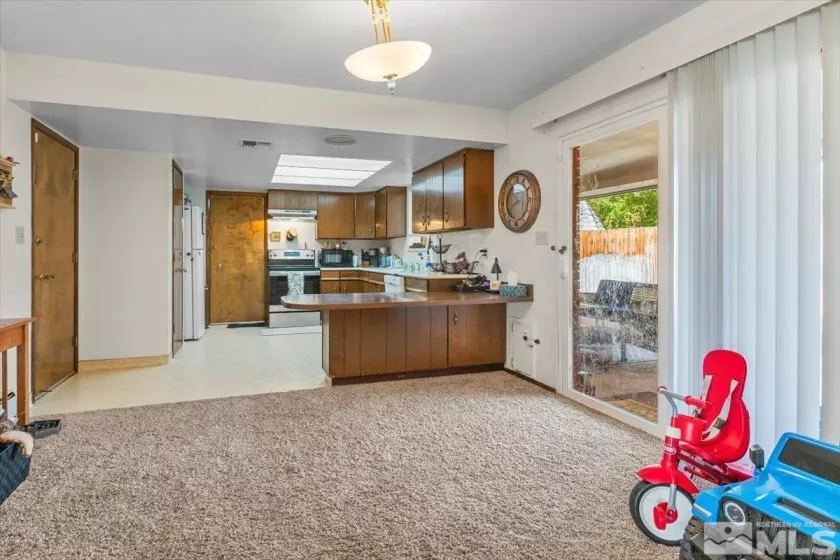 700 Ivy, Carson City, Nevada 89703, 3 Bedrooms Bedrooms, ,3 BathroomsBathrooms,Residential,Residential,Ivy,240014586
