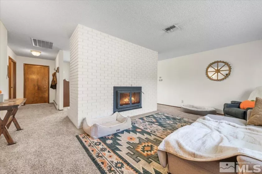 700 Ivy, Carson City, Nevada 89703, 3 Bedrooms Bedrooms, ,3 BathroomsBathrooms,Residential,Residential,Ivy,240014586