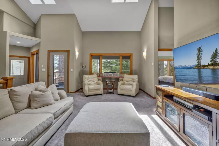 914 Jennifer, Incline Village, Nevada 89451, 3 Bedrooms Bedrooms, ,4 BathroomsBathrooms,Residential,Residential,Jennifer,250050530