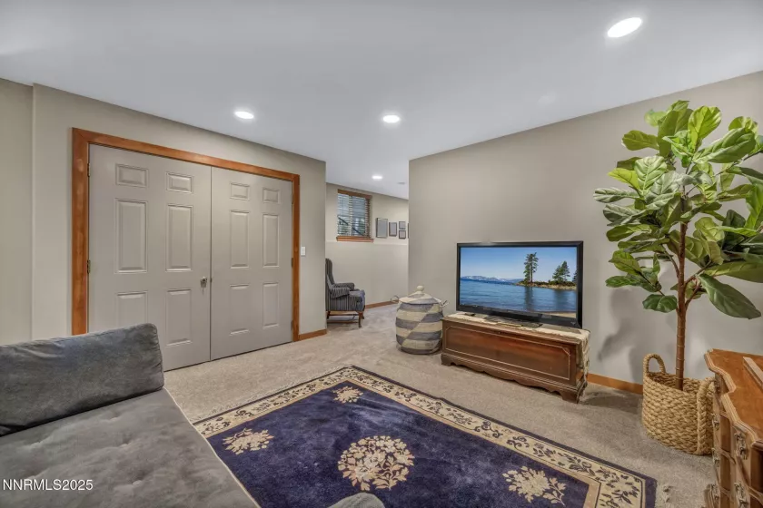 914 Jennifer, Incline Village, Nevada 89451, 3 Bedrooms Bedrooms, ,4 BathroomsBathrooms,Residential,Residential,Jennifer,250050530