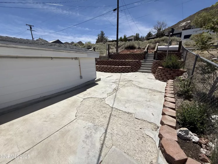 141 University, Tonopah, Nevada 89049, 2 Bedrooms Bedrooms, ,1 BathroomBathrooms,Residential,Residential,University,250050483