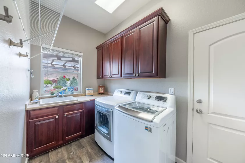 11645 Anthem, Sparks, Nevada 89441, 5 Bedrooms Bedrooms, ,4 BathroomsBathrooms,Residential,Residential,Anthem,250050486