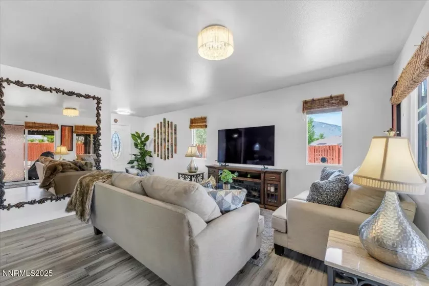 8991 Red Baron, Reno, Nevada 89506, 3 Bedrooms Bedrooms, ,3 BathroomsBathrooms,Residential,Residential,Red Baron,250050503
