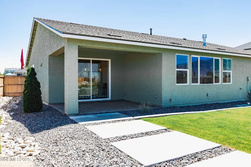 1204 Spur, Gardnerville, Nevada 89410, 3 Bedrooms Bedrooms, ,2 BathroomsBathrooms,Residential,Residential,Spur,250050508