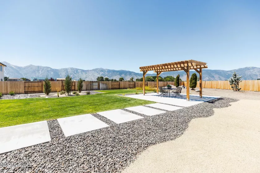1204 Spur, Gardnerville, Nevada 89410, 3 Bedrooms Bedrooms, ,2 BathroomsBathrooms,Residential,Residential,Spur,250050508