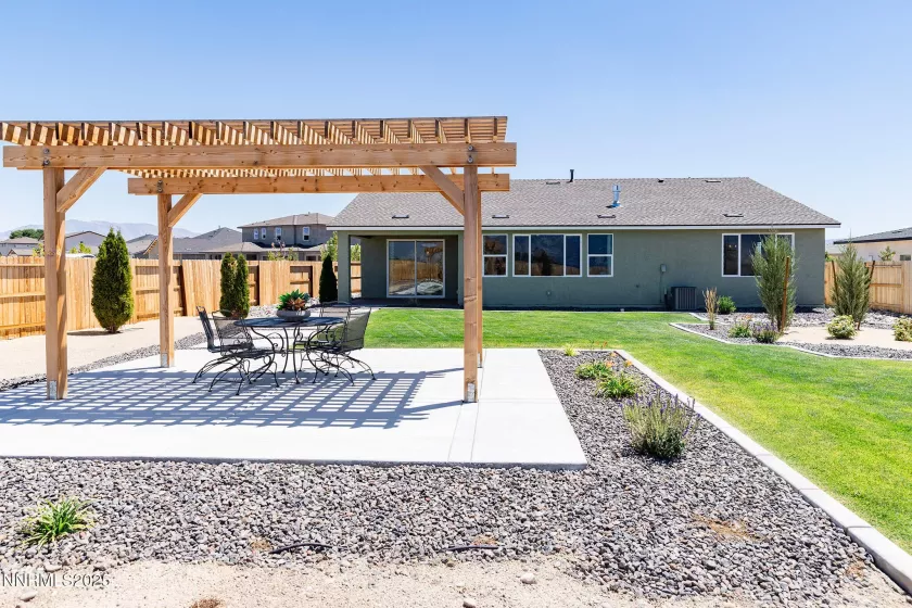 1204 Spur, Gardnerville, Nevada 89410, 3 Bedrooms Bedrooms, ,2 BathroomsBathrooms,Residential,Residential,Spur,250050508