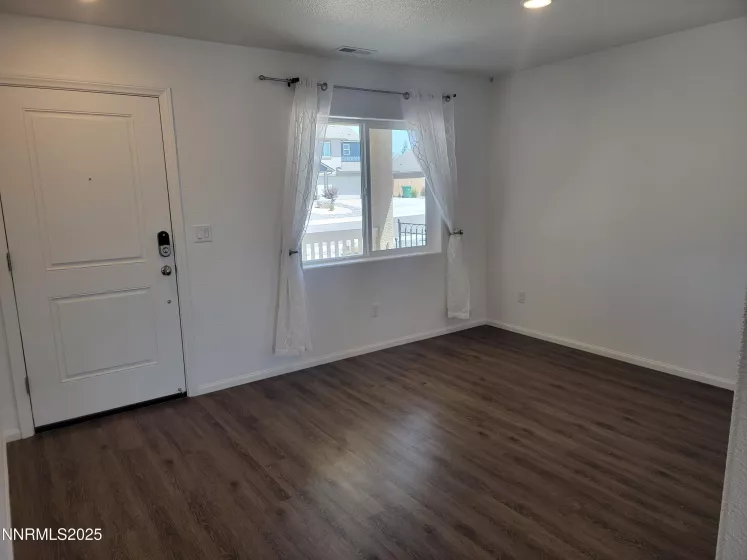 2278 Evelynn St, Fernley, Nevada 89408, 3 Bedrooms Bedrooms, ,3 BathroomsBathrooms,Residential,Residential,Evelynn St,250050511