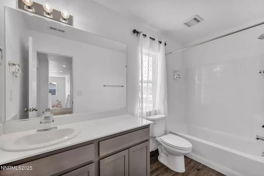 Upstairs Bath