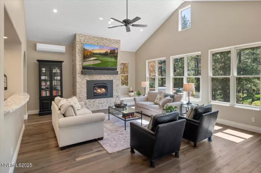 5580 Lausanne, Reno, Nevada 89511, 4 Bedrooms Bedrooms, ,4 BathroomsBathrooms,Residential,Residential,Lausanne,250050514
