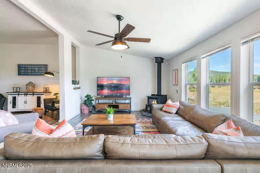 1015 Mountain Quail, Calpine, California 96124, 4 Bedrooms Bedrooms, ,3 BathroomsBathrooms,Residential,Residential,Mountain Quail,250050516