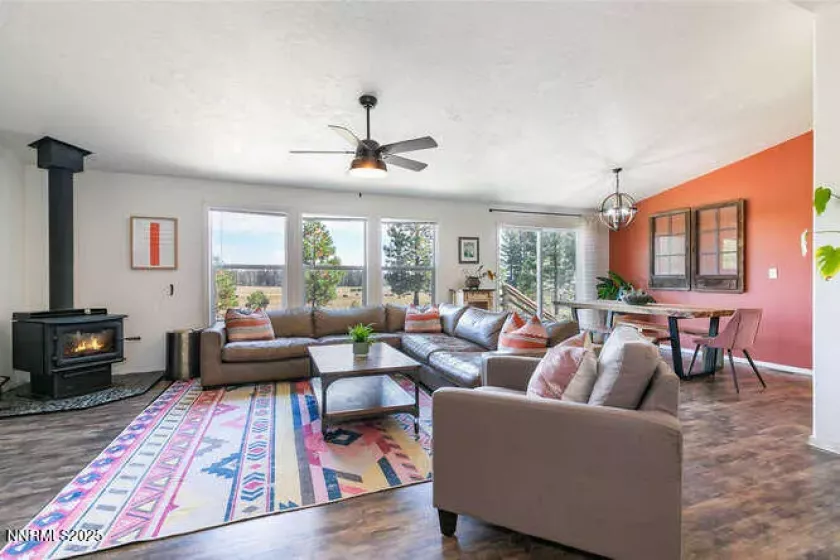 1015 Mountain Quail, Calpine, California 96124, 4 Bedrooms Bedrooms, ,3 BathroomsBathrooms,Residential,Residential,Mountain Quail,250050516