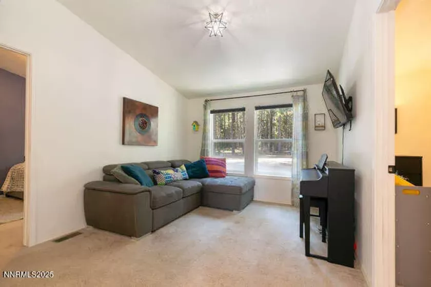 1015 Mountain Quail, Calpine, California 96124, 4 Bedrooms Bedrooms, ,3 BathroomsBathrooms,Residential,Residential,Mountain Quail,250050516