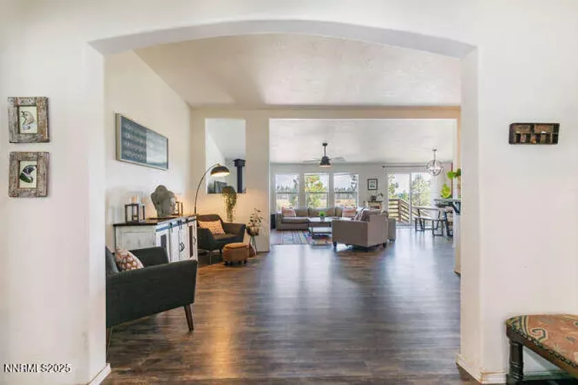 1015 Mountain Quail, Calpine, California 96124, 4 Bedrooms Bedrooms, ,3 BathroomsBathrooms,Residential,Residential,Mountain Quail,250050516