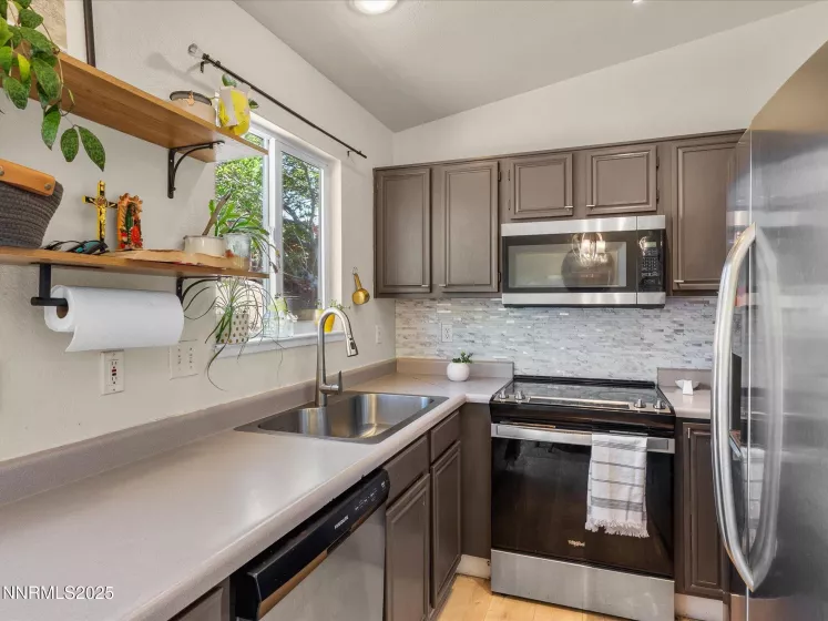 6485 Oneida, Sun Valley, Nevada 89433, 3 Bedrooms Bedrooms, ,2 BathroomsBathrooms,Residential,Residential,Oneida,250050521