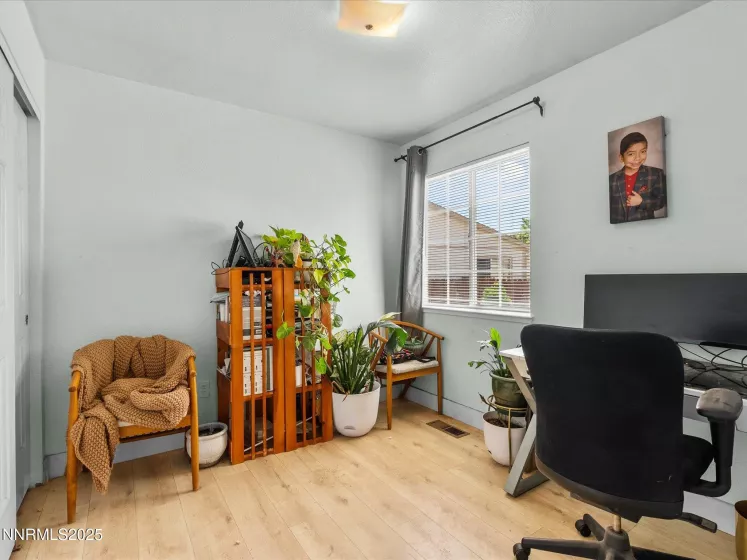 6485 Oneida, Sun Valley, Nevada 89433, 3 Bedrooms Bedrooms, ,2 BathroomsBathrooms,Residential,Residential,Oneida,250050521