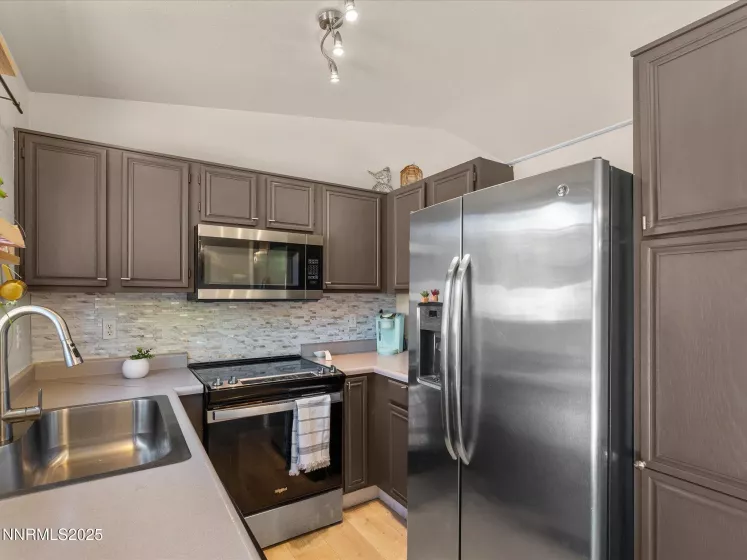 6485 Oneida, Sun Valley, Nevada 89433, 3 Bedrooms Bedrooms, ,2 BathroomsBathrooms,Residential,Residential,Oneida,250050521