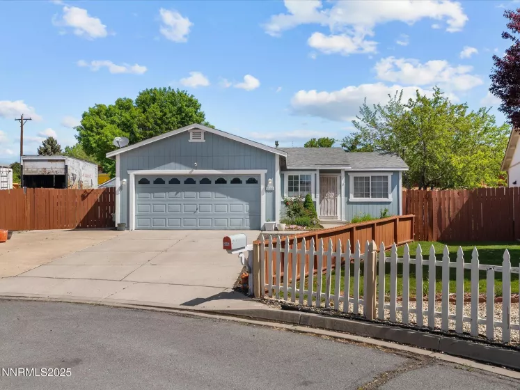 6485 Oneida, Sun Valley, Nevada 89433, 3 Bedrooms Bedrooms, ,2 BathroomsBathrooms,Residential,Residential,Oneida,250050521