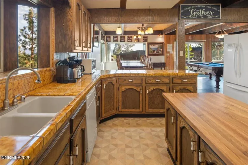 610 Don, Zephyr Cove, Nevada 89448, 6 Bedrooms Bedrooms, ,5 BathroomsBathrooms,Residential,Residential,Don,250050522