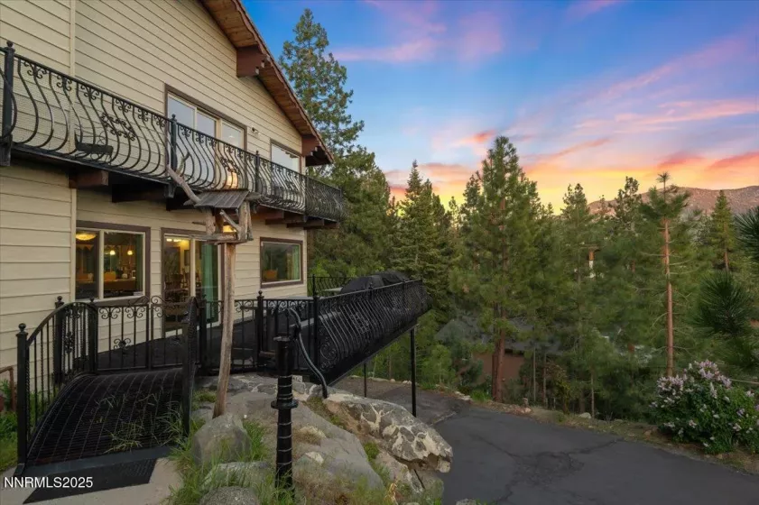 610 Don, Zephyr Cove, Nevada 89448, 6 Bedrooms Bedrooms, ,5 BathroomsBathrooms,Residential,Residential,Don,250050522