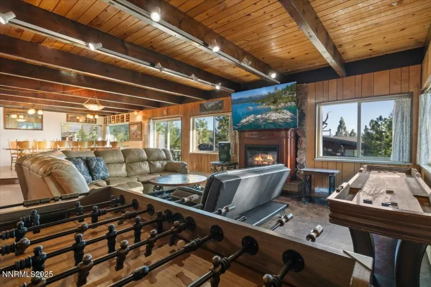 610 Don, Zephyr Cove, Nevada 89448, 6 Bedrooms Bedrooms, ,5 BathroomsBathrooms,Residential,Residential,Don,250050522