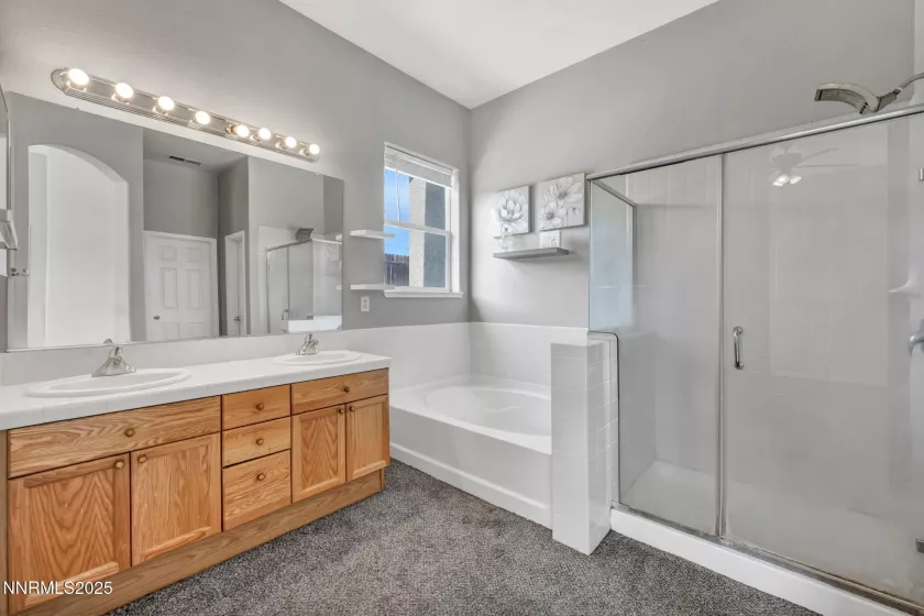 908 Jones, Fernley, Nevada 89408, 4 Bedrooms Bedrooms, ,2 BathroomsBathrooms,Residential,Residential,Jones,250050539