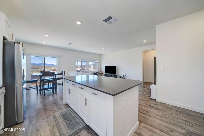 2040 Painted Sky, Sun Valley, Nevada 89433, 5 Bedrooms Bedrooms, ,3 BathroomsBathrooms,Residential,Residential,Painted Sky,250050540
