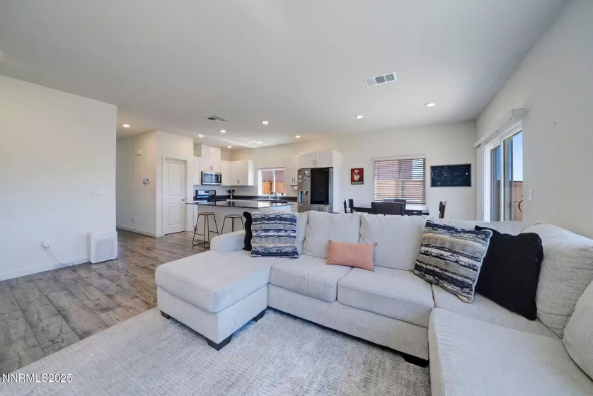 2040 Painted Sky, Sun Valley, Nevada 89433, 5 Bedrooms Bedrooms, ,3 BathroomsBathrooms,Residential,Residential,Painted Sky,250050540
