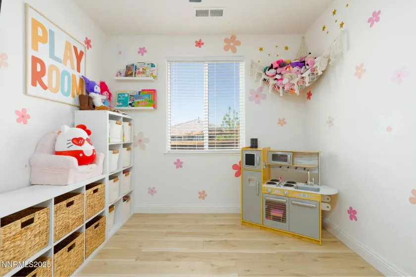 3701 Early Dawn, Sparks, Nevada 89436, 3 Bedrooms Bedrooms, ,2 BathroomsBathrooms,Residential,Residential,Early Dawn,250050549