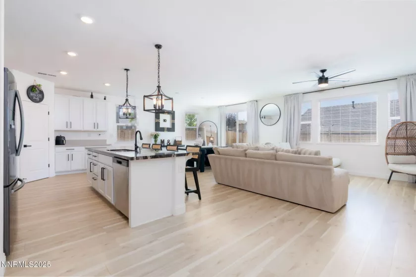 3701 Early Dawn, Sparks, Nevada 89436, 3 Bedrooms Bedrooms, ,2 BathroomsBathrooms,Residential,Residential,Early Dawn,250050549