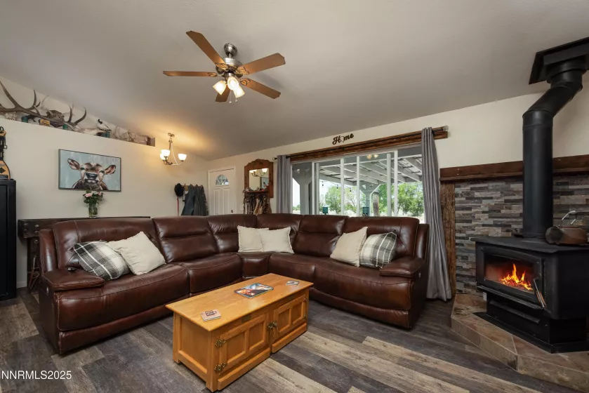 540 Upper Colony, Smith Valley, Nevada 89444, 5 Bedrooms Bedrooms, ,3 BathroomsBathrooms,Residential,Residential,Upper Colony,250050553