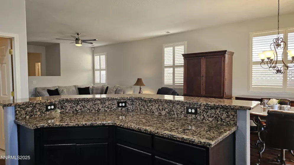 1871 Cosenza, Sparks, Nevada 89434, 2 Bedrooms Bedrooms, ,2 BathroomsBathrooms,Residential,Residential,Cosenza,250050560