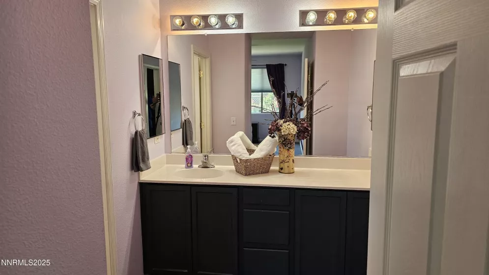 1871 Cosenza, Sparks, Nevada 89434, 2 Bedrooms Bedrooms, ,2 BathroomsBathrooms,Residential,Residential,Cosenza,250050560