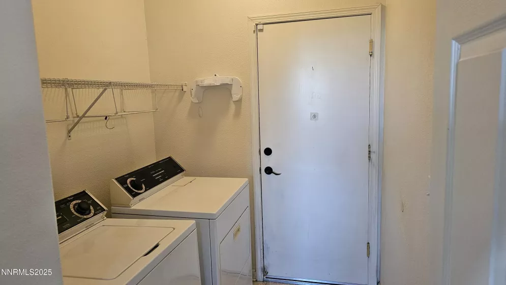 1871 Cosenza, Sparks, Nevada 89434, 2 Bedrooms Bedrooms, ,2 BathroomsBathrooms,Residential,Residential,Cosenza,250050560