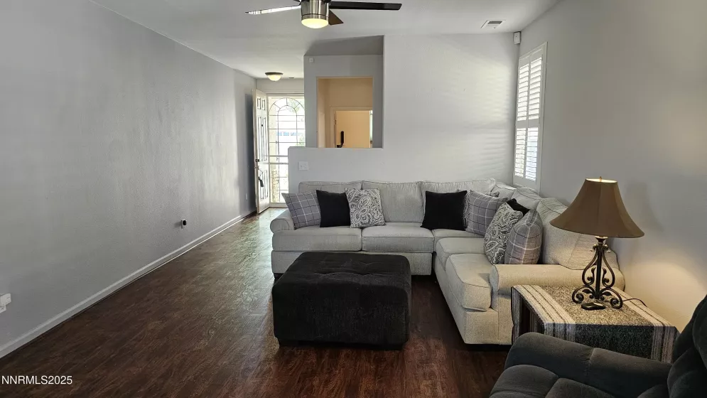 1871 Cosenza, Sparks, Nevada 89434, 2 Bedrooms Bedrooms, ,2 BathroomsBathrooms,Residential,Residential,Cosenza,250050560