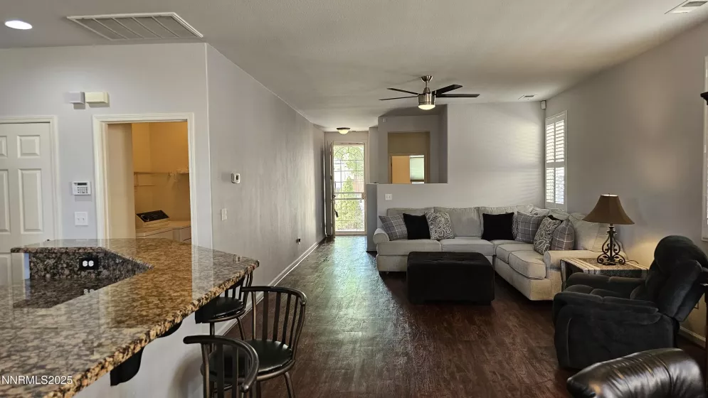 1871 Cosenza, Sparks, Nevada 89434, 2 Bedrooms Bedrooms, ,2 BathroomsBathrooms,Residential,Residential,Cosenza,250050560