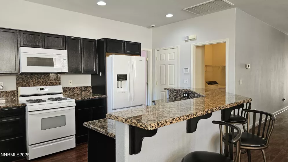 1871 Cosenza, Sparks, Nevada 89434, 2 Bedrooms Bedrooms, ,2 BathroomsBathrooms,Residential,Residential,Cosenza,250050560