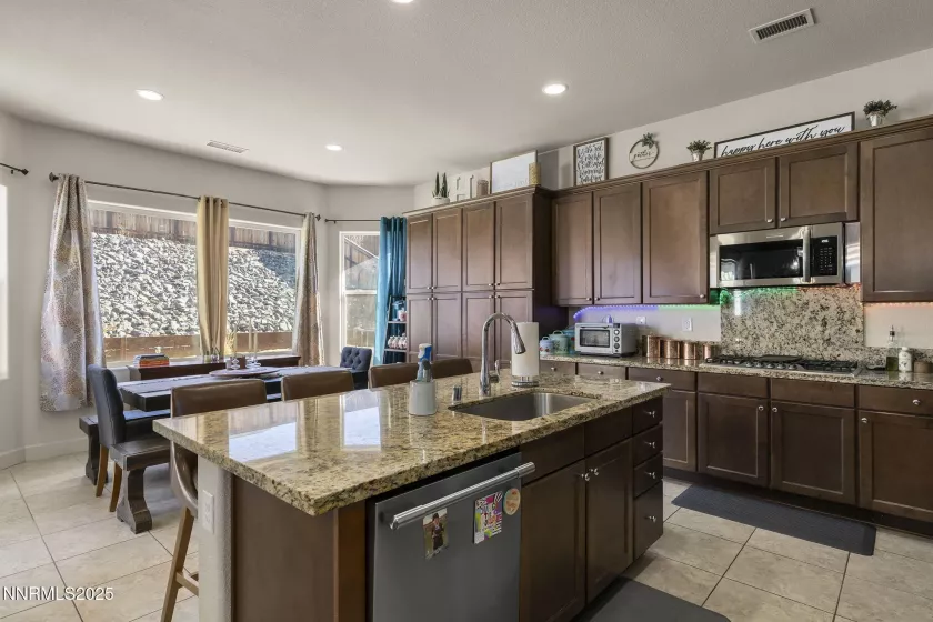 11760 Valley Crest, Sparks, Nevada 89441, 4 Bedrooms Bedrooms, ,3 BathroomsBathrooms,Residential,Residential,Valley Crest,250050562